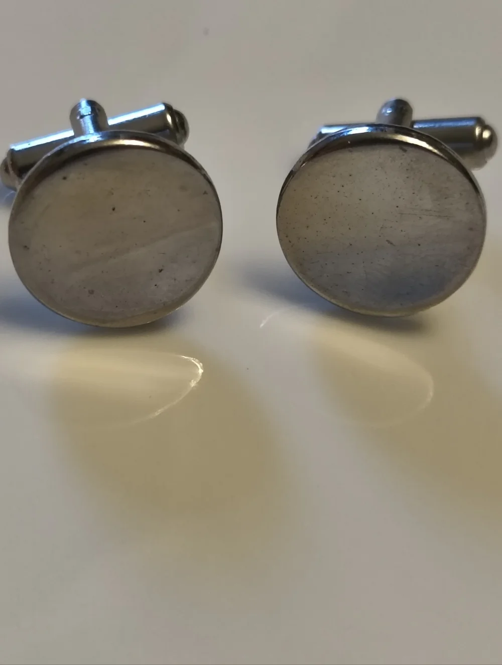 Vintage Men's Silver Round Cufflinks - Classic Metal Finish